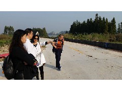 2016-12-10 司前拜訪鎮(zhèn)領(lǐng)導(dǎo)及商議司前雅山I.T 文化耆英學(xué)院電機儀式
