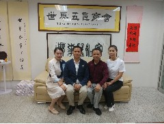 2019-10-28 中華英才中國(guó)海外傳媒代表拜訪世界五邑商會(huì)